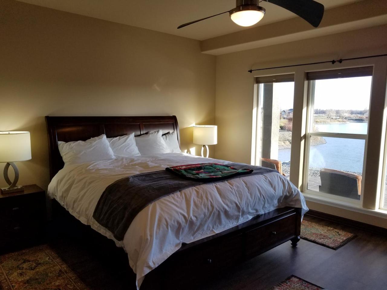 Zillah Lakes Inn Bagian luar foto